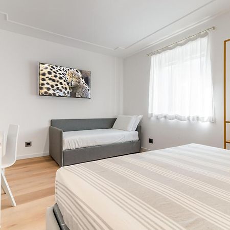 Piazza Indipendenza Loft & Rooms Palermo Buitenkant foto