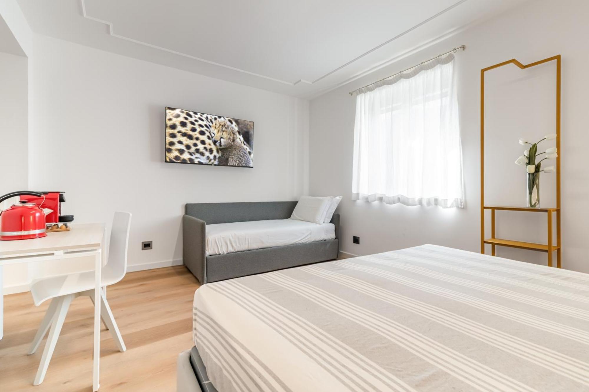 Piazza Indipendenza Loft & Rooms Palermo Buitenkant foto